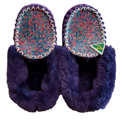 Red Eyed Peacock Sheepskin Moccasin Slippers top